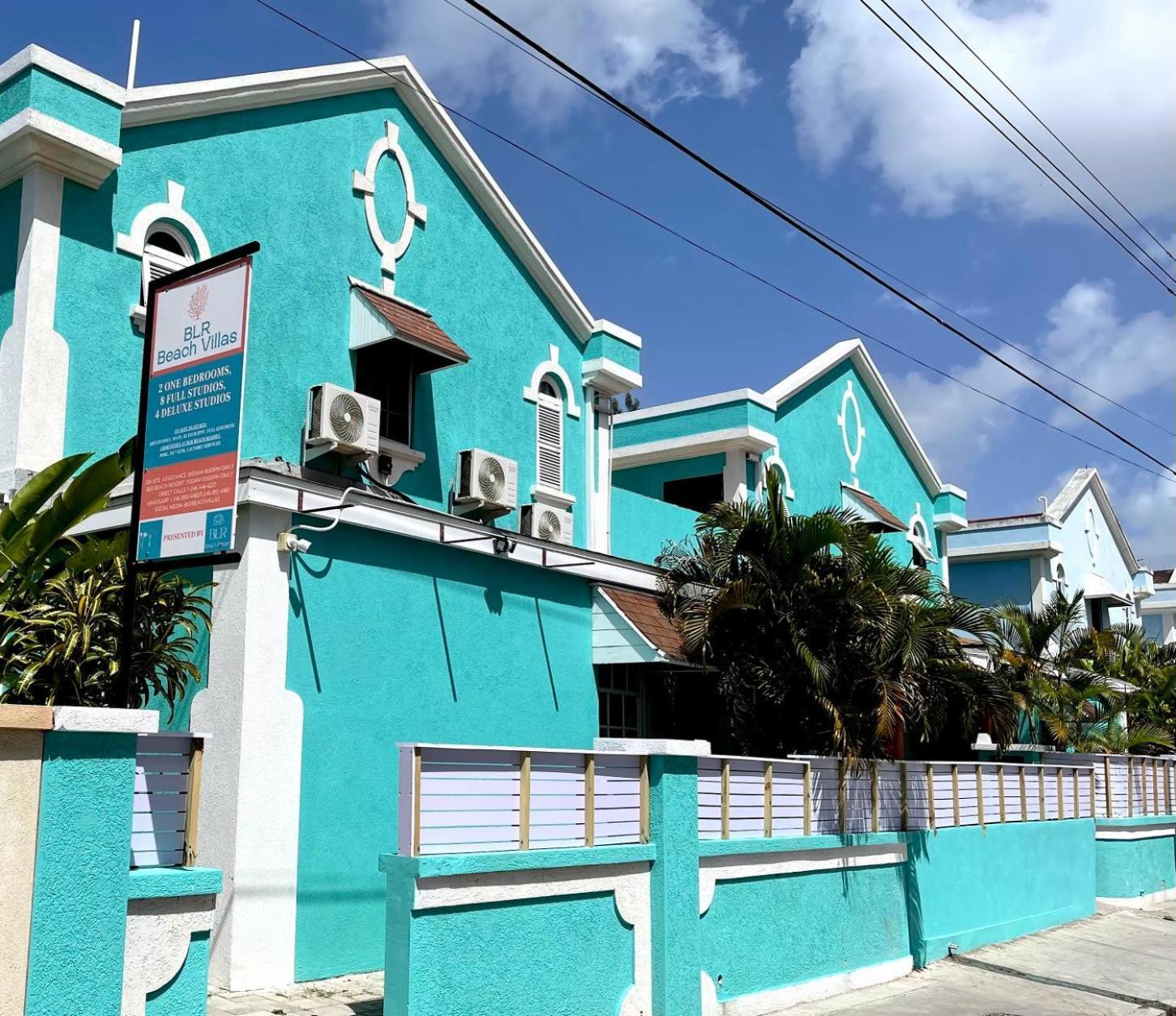 Blr Beach Villas Christ Church Extérieur photo