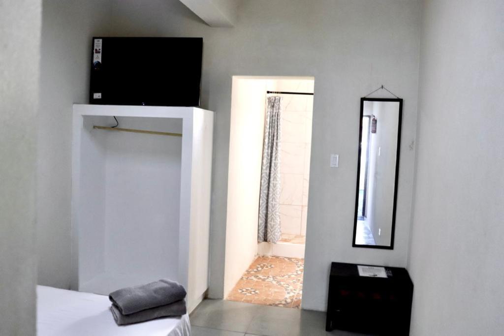 Blr Beach Villas Christ Church Extérieur photo