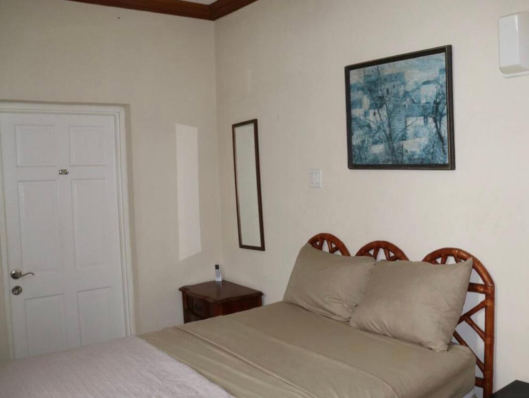 Blr Beach Villas Christ Church Extérieur photo
